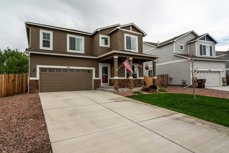 Building Photo - 9711 Desert Lily Cir