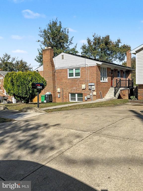 Building Photo - 4706 Deanwood Dr