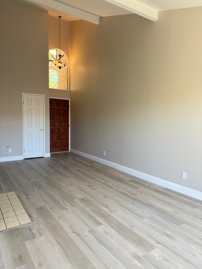 Building Photo - 1306 Karmen Ct