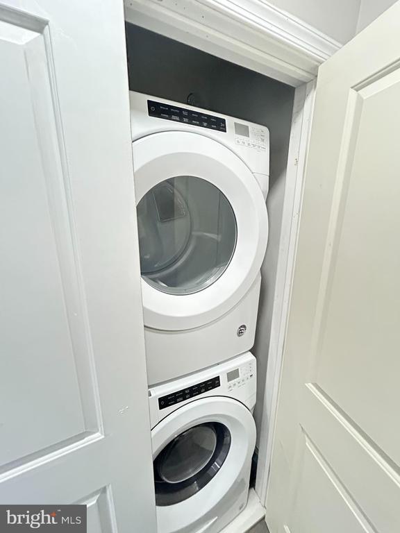 Building Photo - 2417 N 54th St