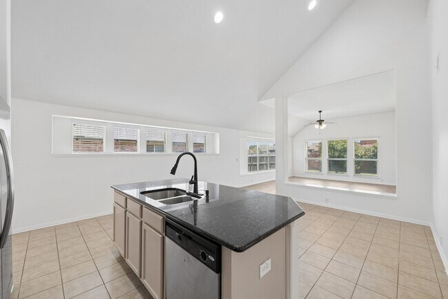 Building Photo - 2405 Marble Canyon Dr