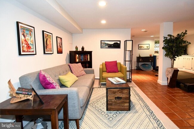 Building Photo - Discover exceptional comfort and timeless style in this beautifully updated single family residen...