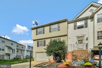 Building Photo - 2647 Longbow Ct