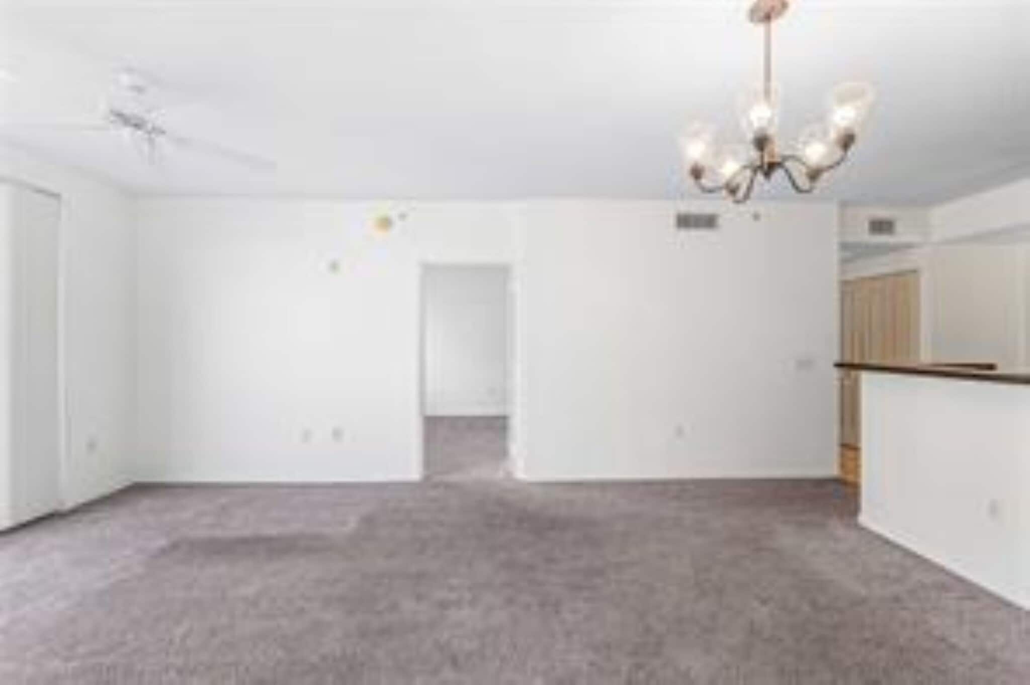 Building Photo - 2421 NE 65th St