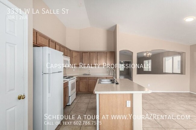 Building Photo - 3331 W La Salle St