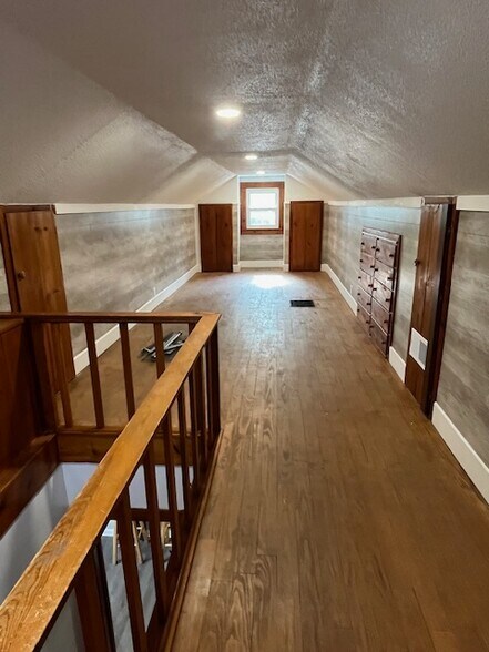 Bedroom #3 - 1800 N Rosewood Ave