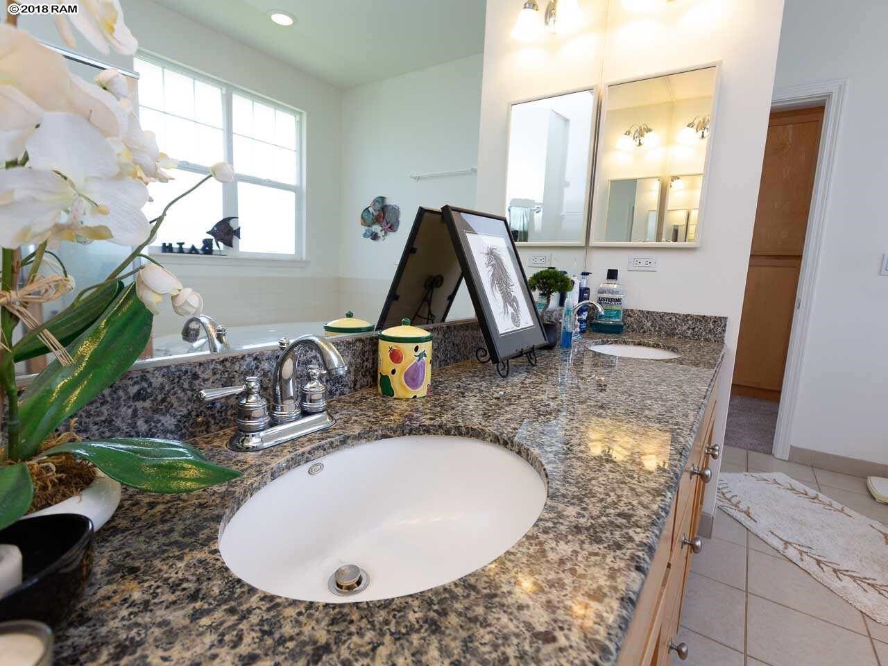 Master Bath - 214 A Kuli Puu St