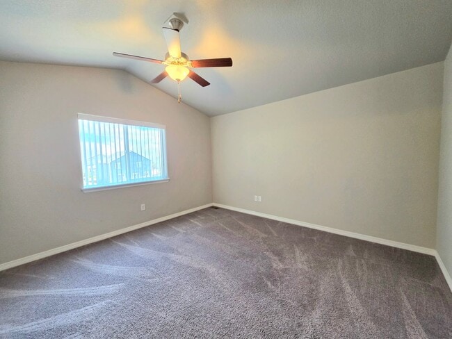 Building Photo - Beautiful 4 Bedroom Home in Peyton