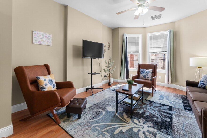 Building Photo - 172 Wilkinson Ave