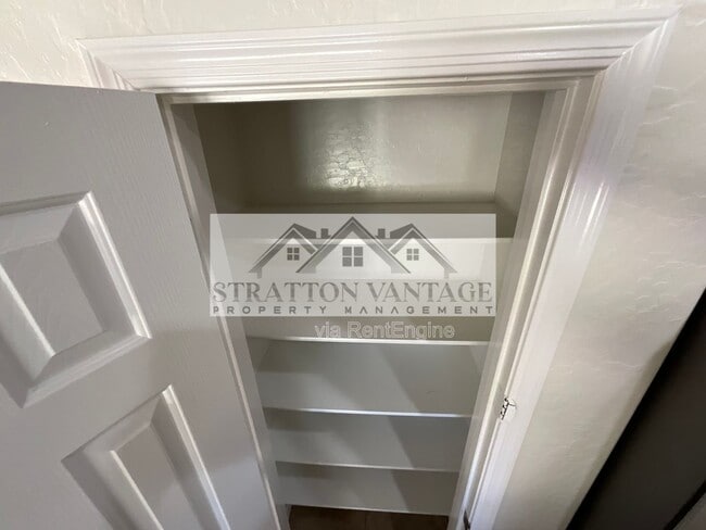 Building Photo - 3865 W Ashton Dr