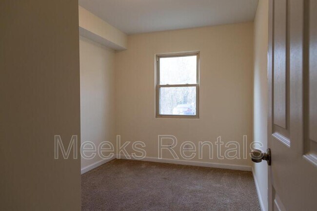 Building Photo - 19534 Midland Trail