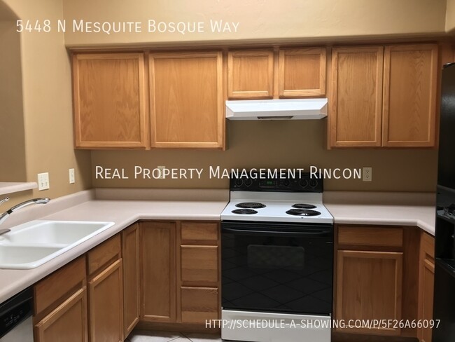 Building Photo - 5448 N Mesquite Bosque Way