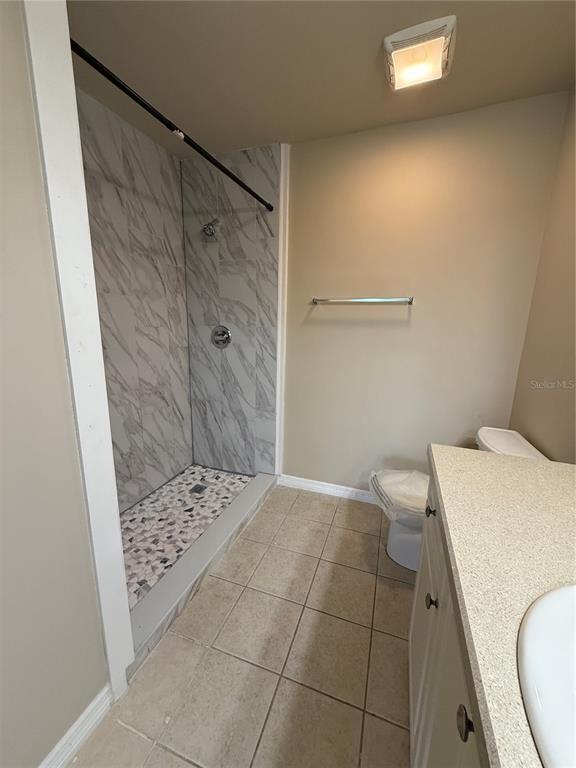Building Photo - 1222 Bermuda Lakes Ln