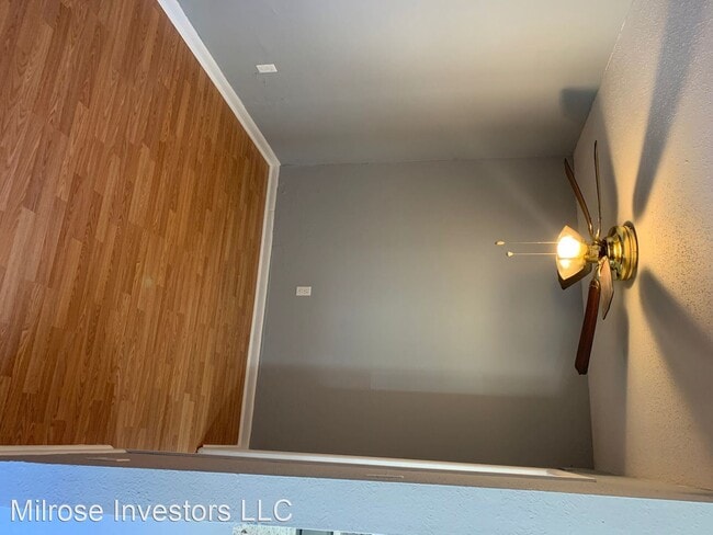 Building Photo - 300 S Hospital Dr