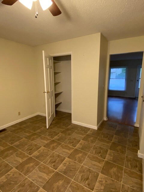 Building Photo - 103 N Beach Dr