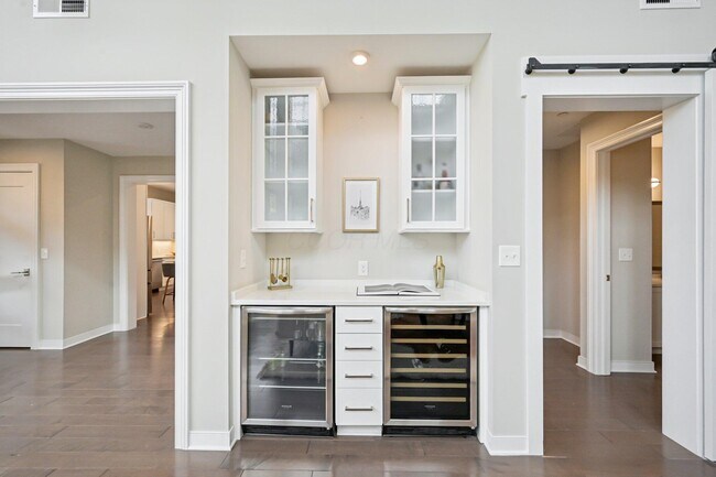 Building Photo - 100 Normandy Ave