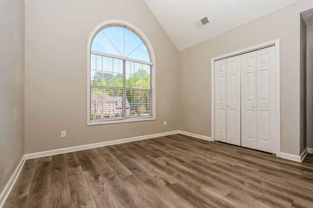 Building Photo - 135 Stratmore Pl