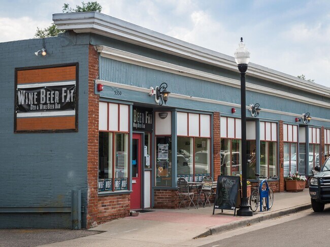 Building Photo - 2703 Grove St