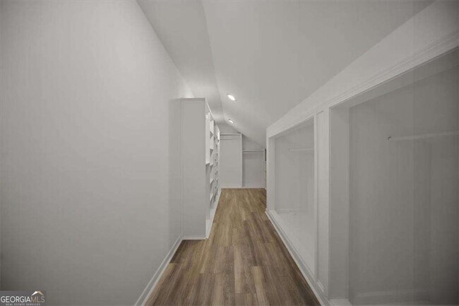 Building Photo - 530 Matterhorn Way