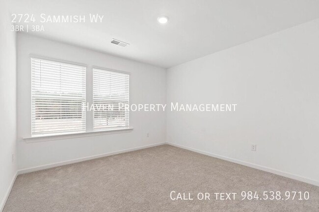 Building Photo - 2724 Sammish Way