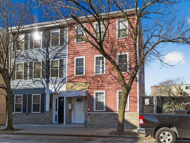 Building Photo - 238 Havre St