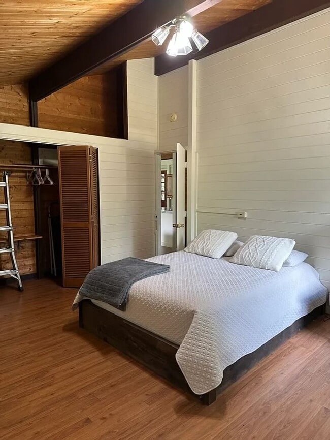Building Photo - Charming 2 Bed, 2 Bath Home for Rent