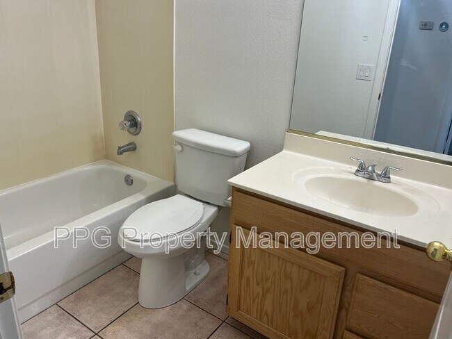 Building Photo - 6455 W Escuda Rd