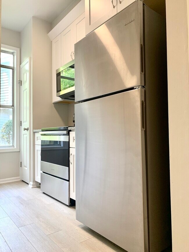 Building Photo - 3-Bedroom Townhome for Rent – Hampton, VA
