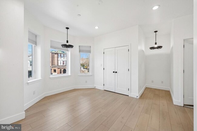 Building Photo - 633 N 64th St