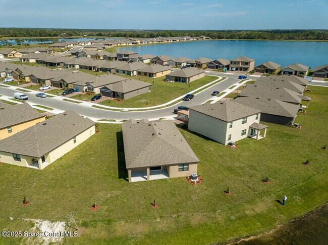 Building Photo - 1753 Farmhouse Rd SE