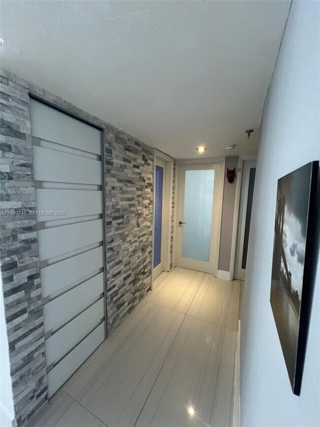 Building Photo - 17878 N Bay Rd