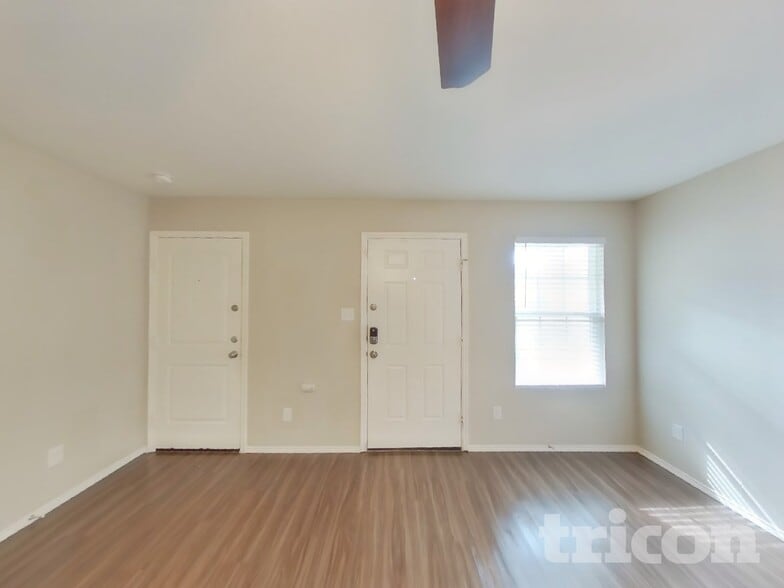 Building Photo - 5668 McClelland St