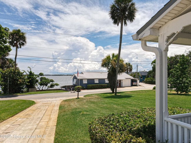 Building Photo - 2811 Indian River Dr