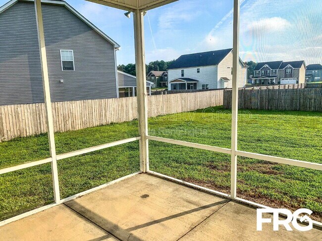 Building Photo - 230 Planters Ridge Dr