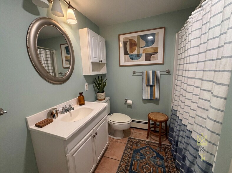 Building Photo - 14 Mt Vernon St