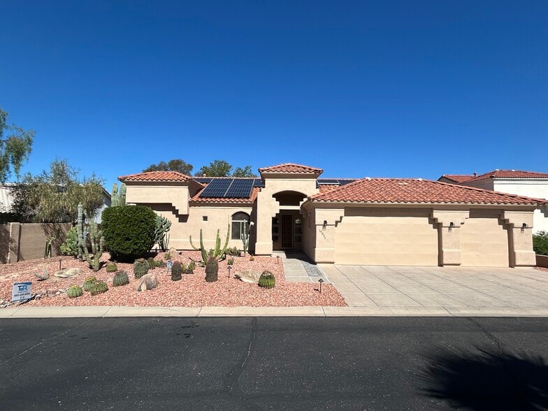 Primary Photo - 14037 N 10th Pl