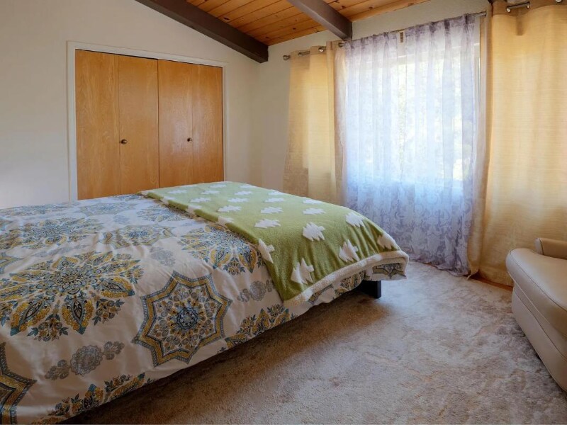 Building Photo - 15513 Live Oak Way