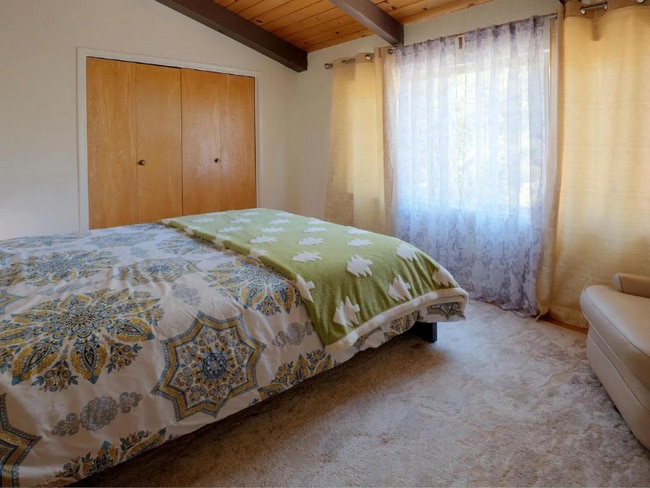 Building Photo - 15513 Live Oak Way