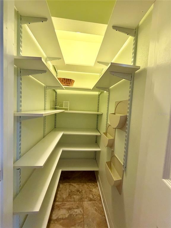 Building Photo - 1020 2nd Ave NW