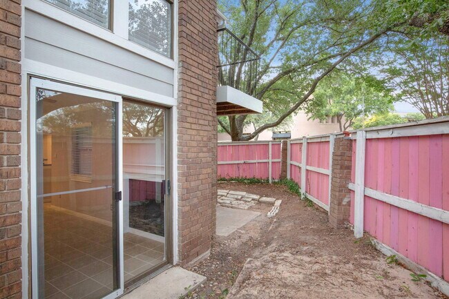 Building Photo - 7635 Guadalupe St
