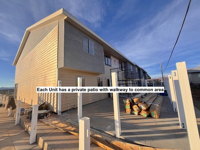 Building Photo - 361 W 400 S