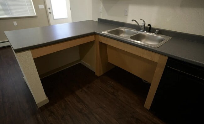 Building Photo - 41718 Crested Crane St