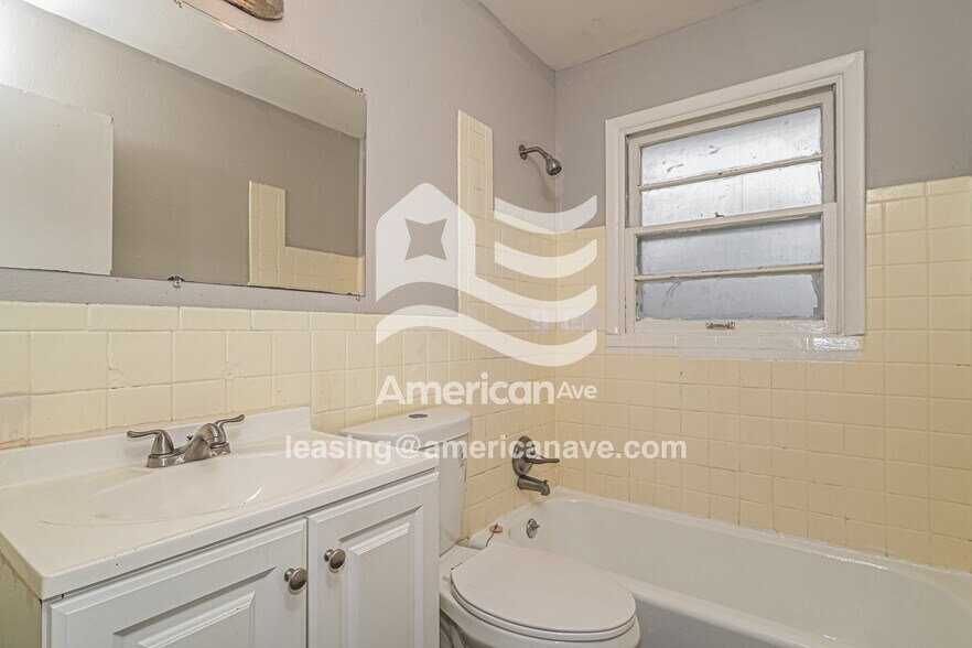 Building Photo - 9301 Nelan Dr