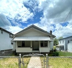 Building Photo - Newly Renovated Two Bedroom Home on Washington Street West