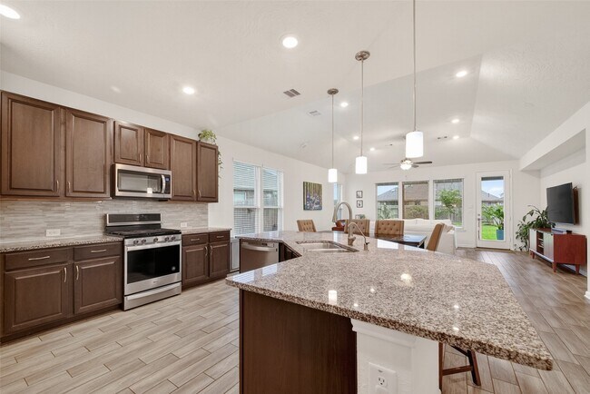 Building Photo - 15607 Barton Orchard Ln