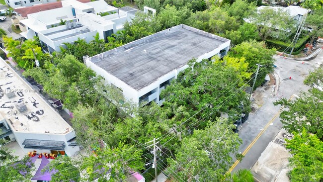 Building Photo - 7541 SW 61st Ave