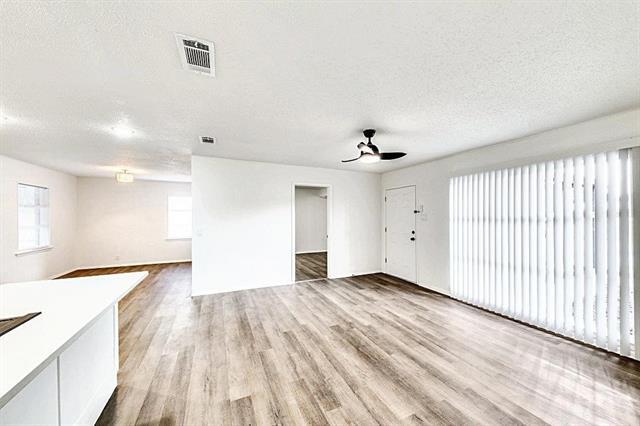 Building Photo - 2322 San Paula Ave