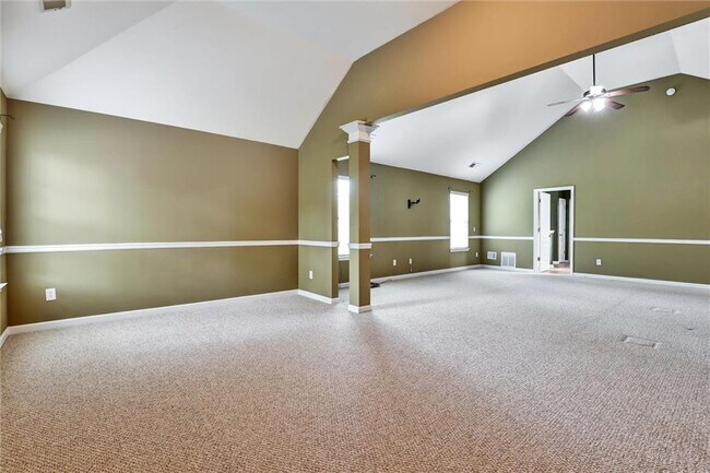 Building Photo - 159 Molly Way