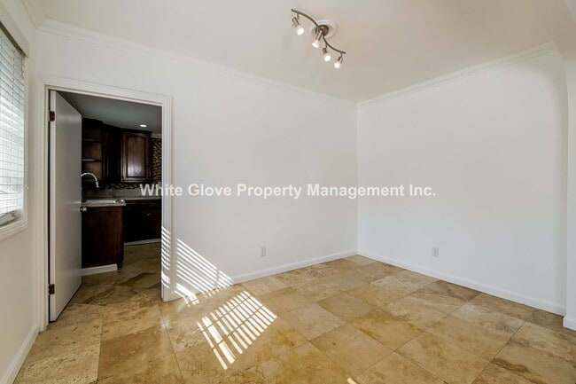 Building Photo - Remodeled 1924 3 Bedroom LA Home