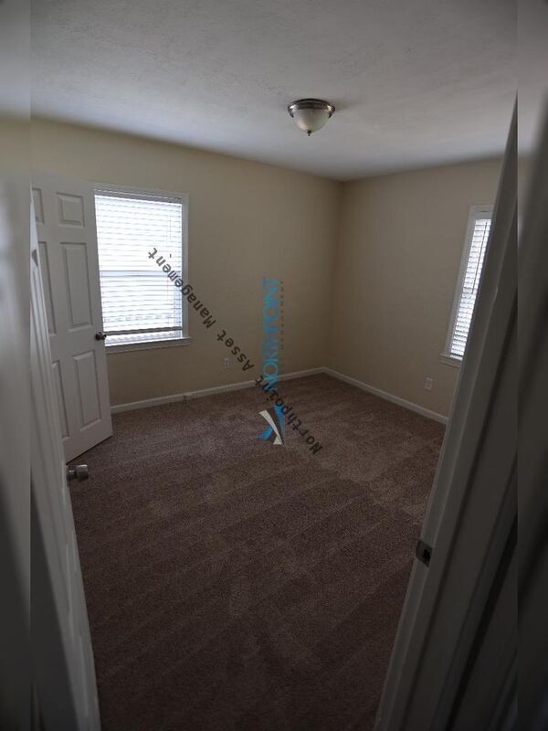 Building Photo - 1220 Browning Dr